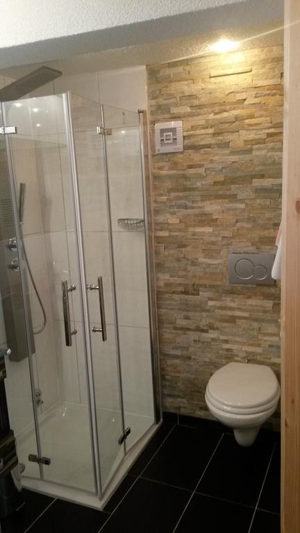Hotel Hirschen Menzenschwand-Hinterdorf الغرفة الصورة