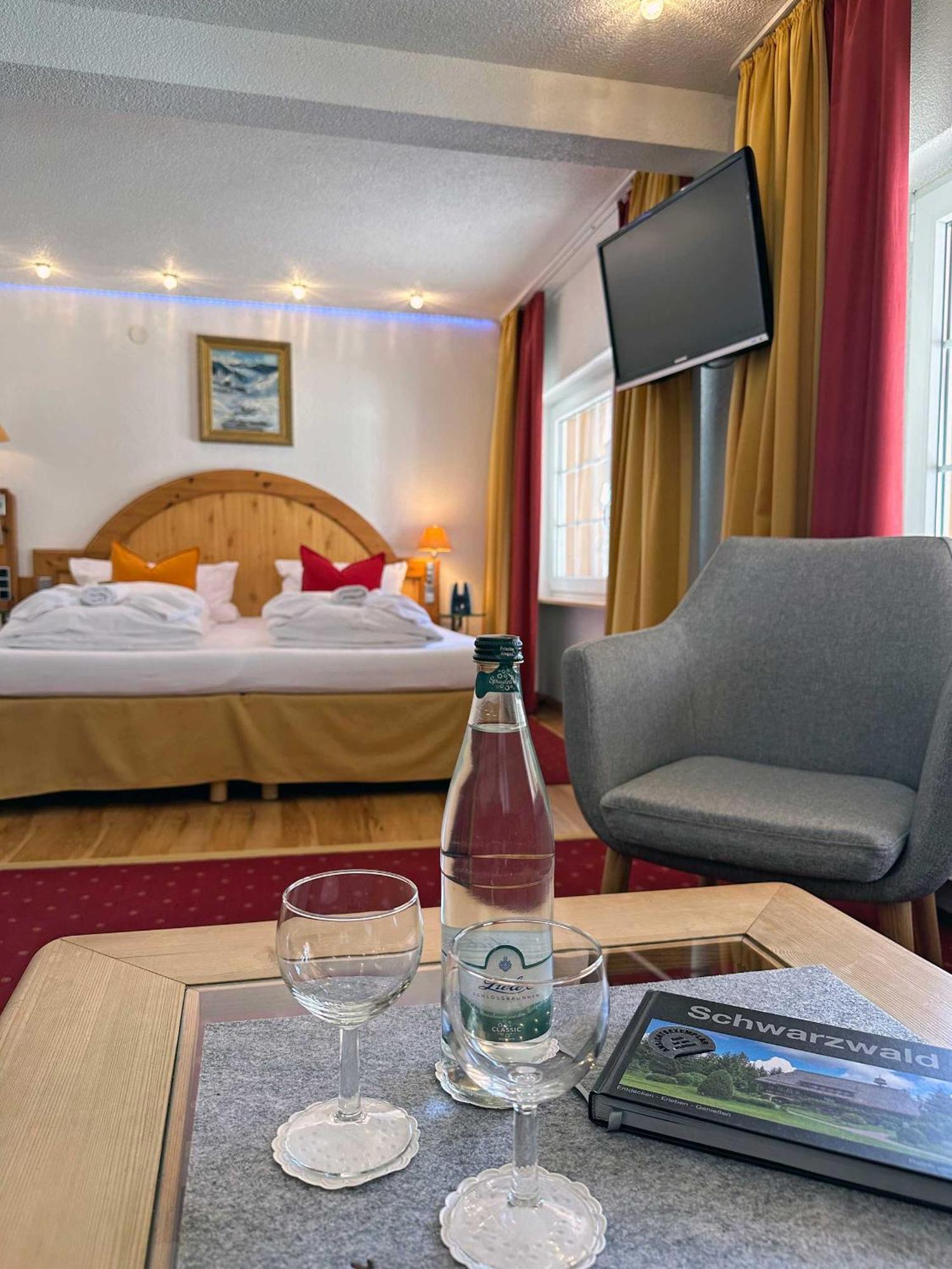 Hotel Hirschen Menzenschwand-Hinterdorf المظهر الخارجي الصورة